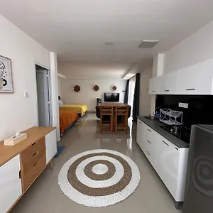 https://rumah-menik.hotelsseminyak.net